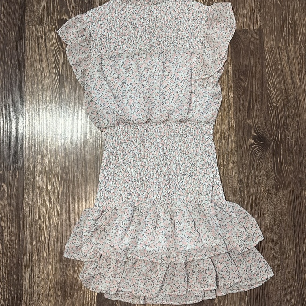 Timing floral print smocked tiered dress. Light blue and pink design. Size med - Picture 2 of 6